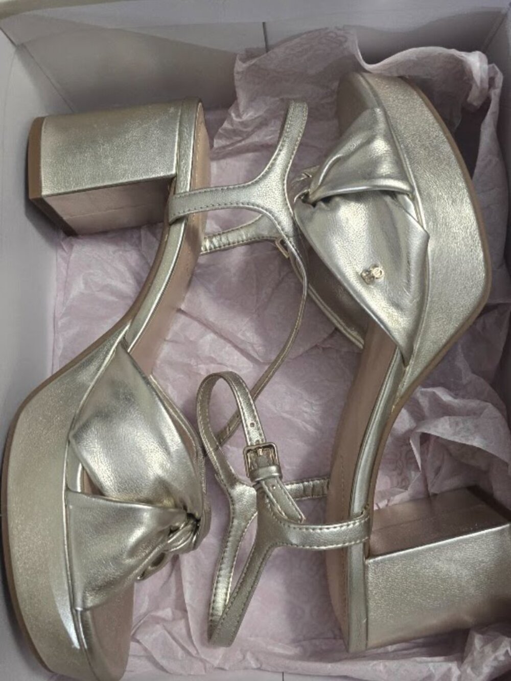 Bandolino Prezley 3 Women 9M Gold Metallic Platform Block Heel Sandals new